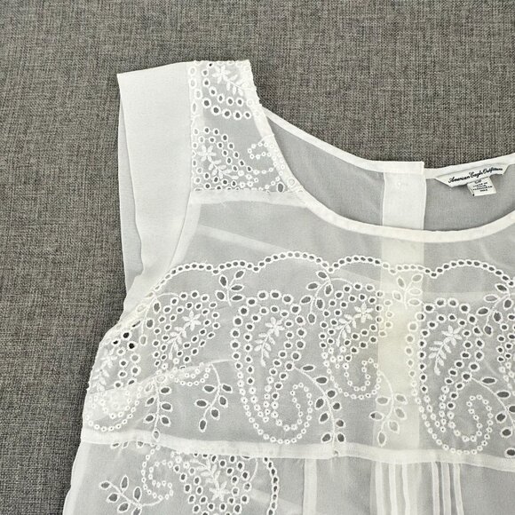 American Eagle Outfitters Sheer Top White Embroidered Paisley Cap Sleeve Pre-Own - Picture 3 of 9